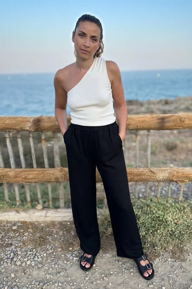 Pantalon milo noir fluide associé au top nova écru à la mer - Marque DILAA